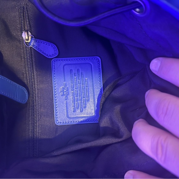 AMAZING BLUE Coach - like new backpack - Picture 9 of 9